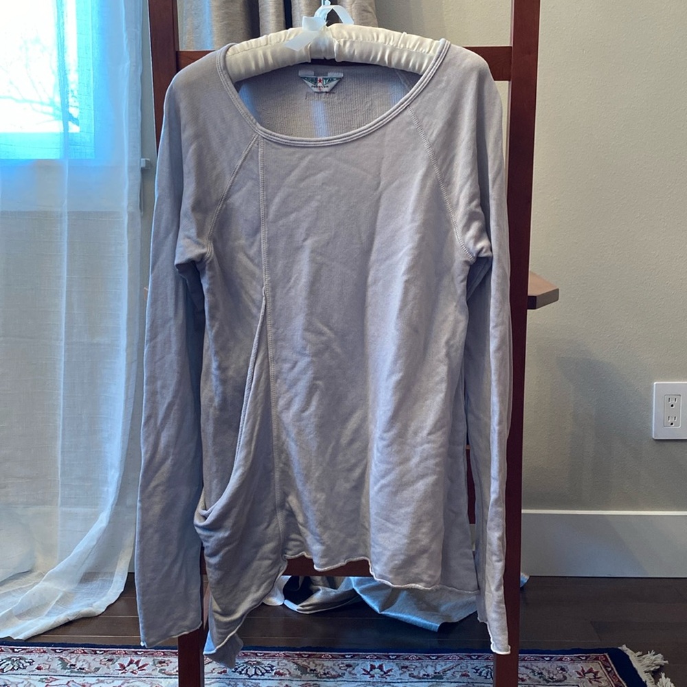 Hard tail asymmetric hemline with pocket top